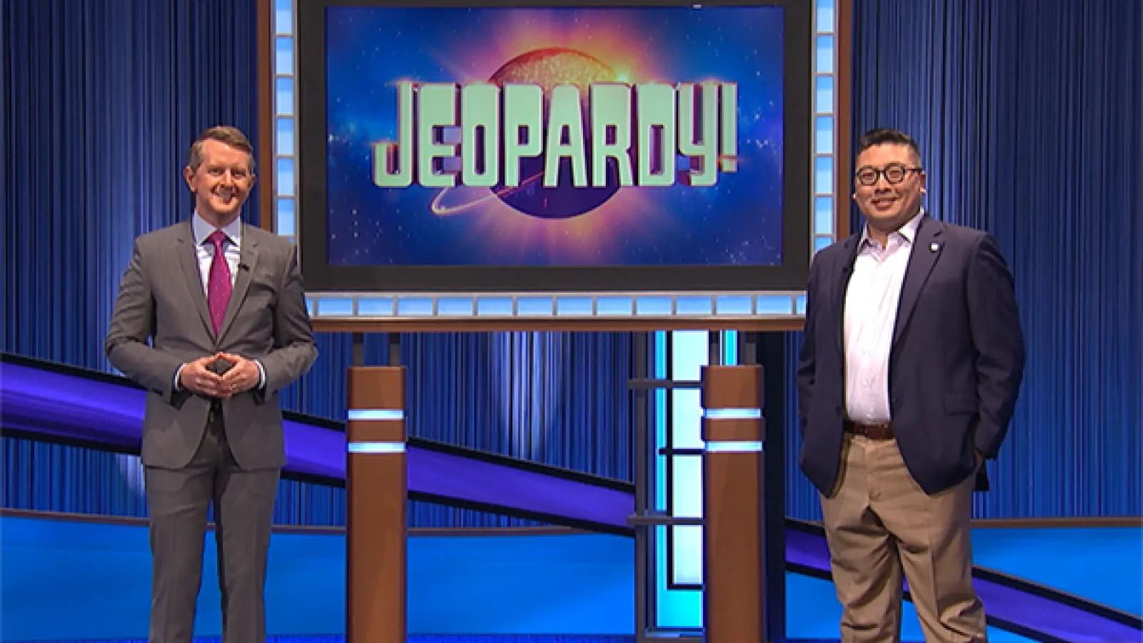 Ken Jennings (L) and Will Chou (R)